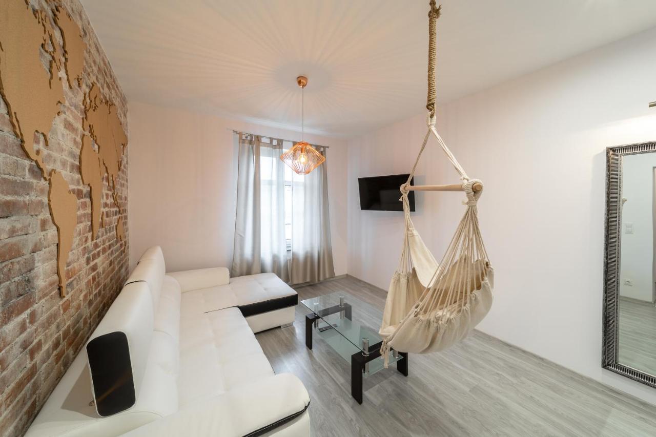 Around The World Vision Apartment - Centrum Opole Luaran gambar
